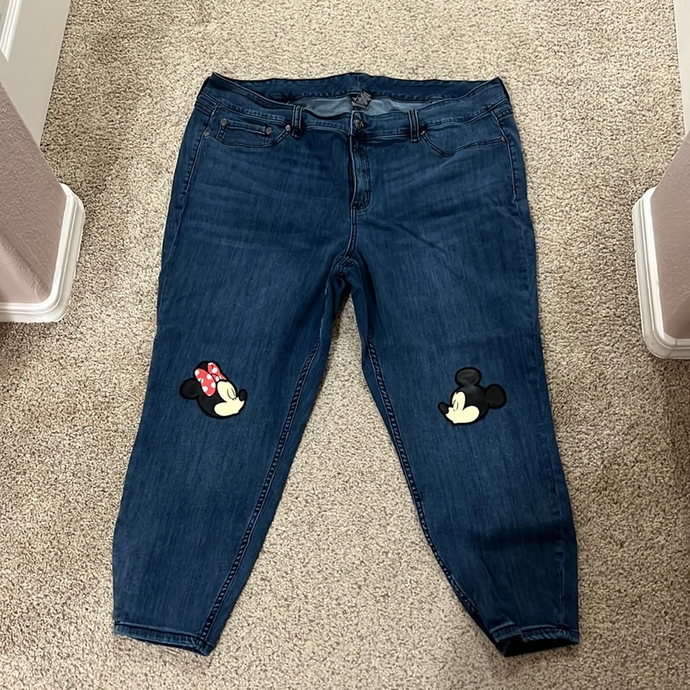 Disney Mickey and Minnie Mouse Kissing Knees Skinny Jeans Plus Size 24